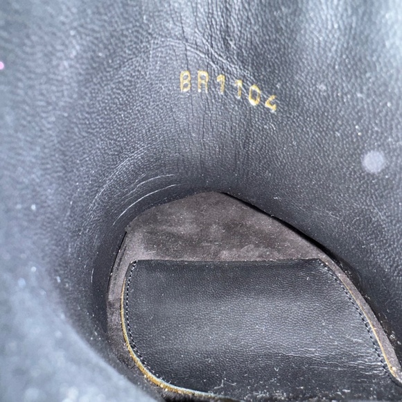 Louis Vuttion Suede Mule - Picture 4 of 5